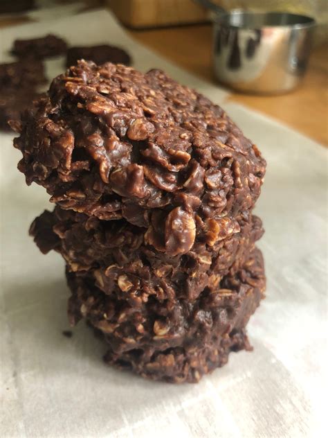 no-bake-fudge-oatmeal-cookies-how-to-bake-an image
