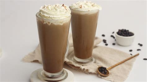 spiced-brown-sugar-latte-recipe-mashed image