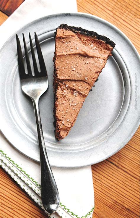 baileys-salted-caramel-chocolate-pie image