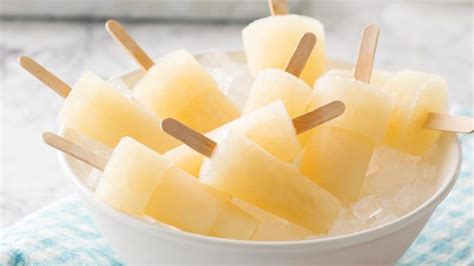 how-to-make-popsicles-with-or-without-a-mold-taste image