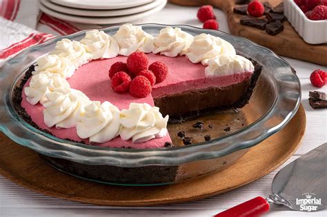 no-bake-chocolate-raspberry-cream-pie-imperial-sugar image