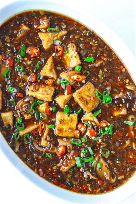 braised-tofu-mushrooms-in-black-pepper-sauce image