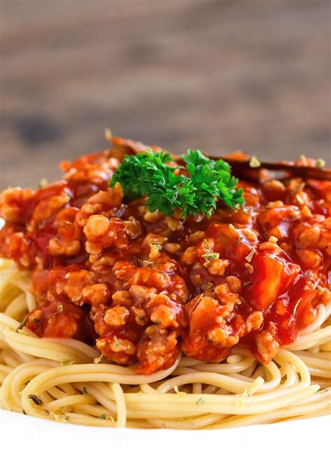 meat-lovers-slow-cooker-spaghetti-sauce-fast image