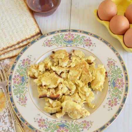 classic-matzo-brei-recipe-with-maple-syrup-passover image