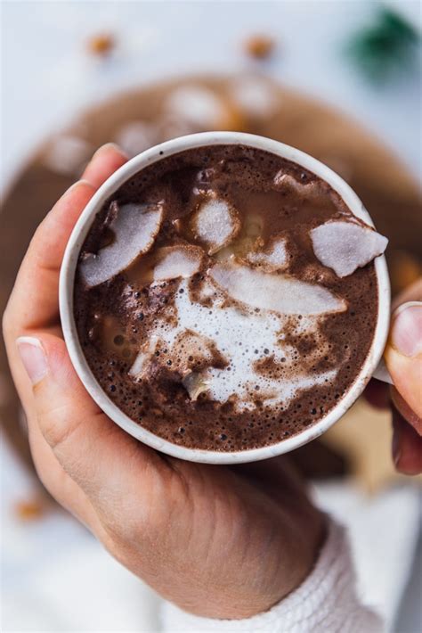 almond-milk-hot-chocolate-recipe-no-sugar-vegan image