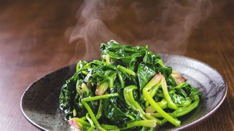 air-fryer-spinach-recipe-crispy-fried-with-butter image