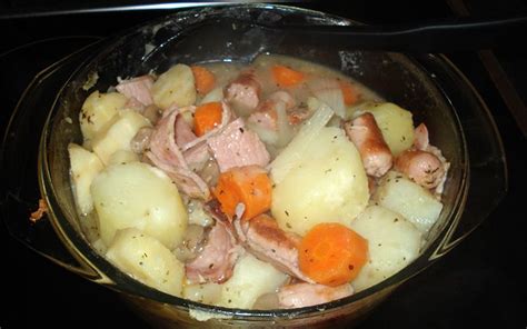 traditional-irish-dublin-coddle-recipe-irishcentralcom image