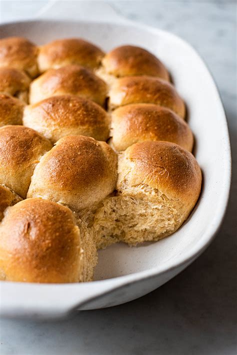 sourdough-dinner-rolls-no-knead-baked image
