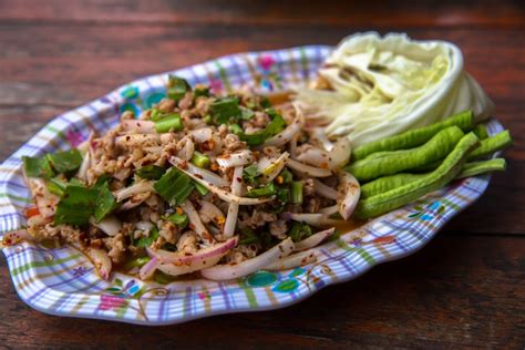 thai-food-25-traditional-dishes-to-eat-in-thailand image