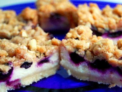 merry-berry-cheese-bars-lucky-leaf image