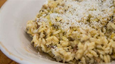 cheats-mushroom-risotto-classic-cooking-made-simple image