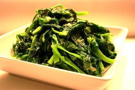 stir-fried-snow-pea-leaves-with-garlic-the-woks-of-life image