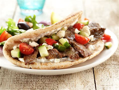 greek-lamb-pita-with-tzatziki-sauce-recipe-land image