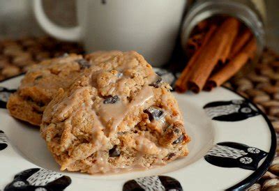 cinnamon-chocolate-chip-scones-baking-bites image