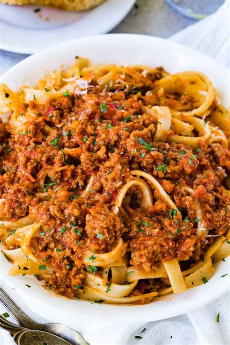 authentic-italian-bolognese-sauce-recipe-video-oh image