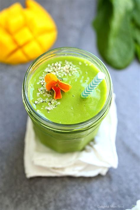 green-smoothie-recipe-delightful-mom-food image
