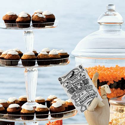 pumpkin-mini-muffins-recipe-myrecipes image