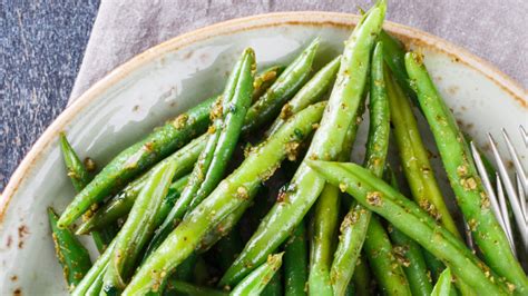 maple-dijon-green-beans image
