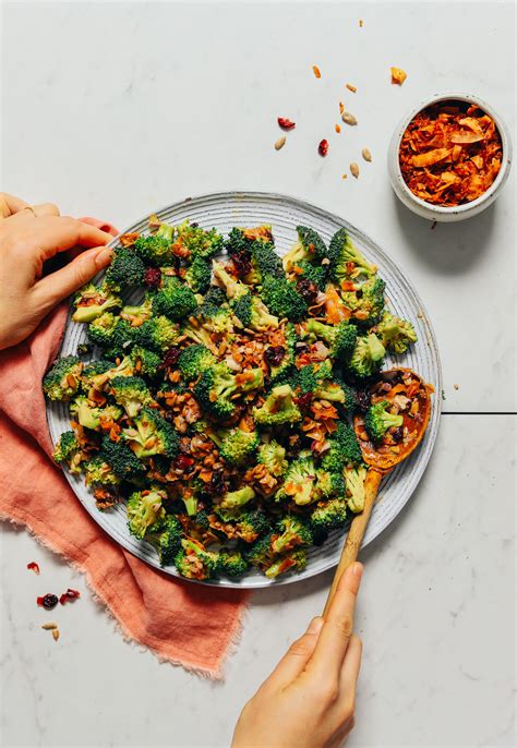 creamy-vegan-broccoli-salad-mayo-free-minimalist image
