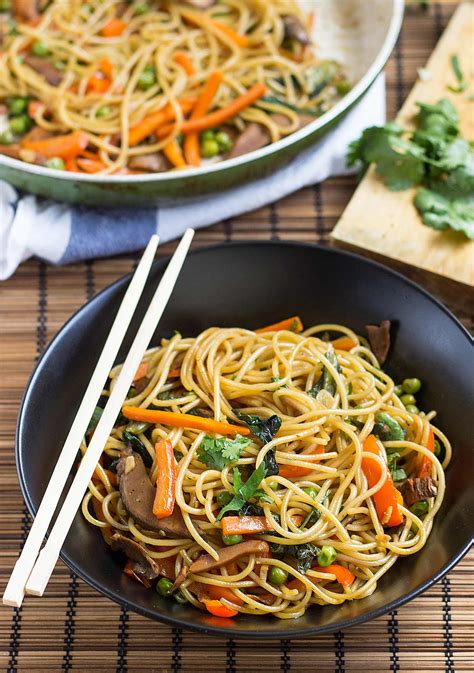 easiest-ever-vegan-vegetable-lo-mein-hurry-the-food-up image