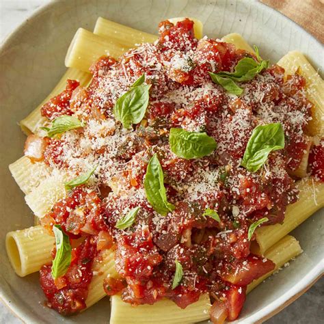 the-20-best-pasta-sauces-according-to-our-readers image