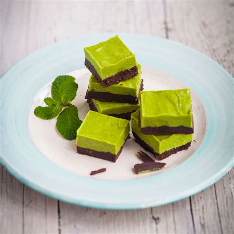 healthy-mint-chocolate-squares-dessert image