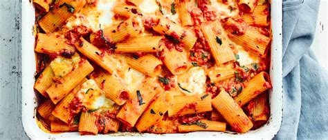 creamy-tomato-pasta-bake-recipe-olivemagazine image