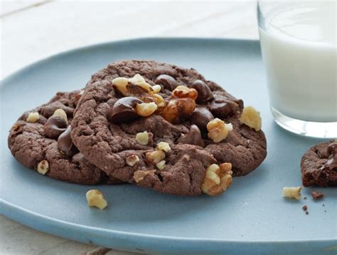 recipe-devils-food-fudge-cookies-duncan-hines-canada image