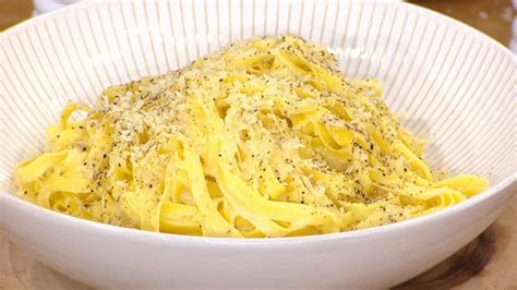 missy-robbins-3-ingredient-pasta-and-salad image