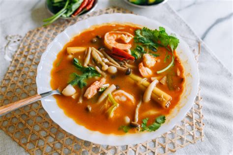 tom-yum-soup-recipe-tom-yum-goong-the-woks-of image