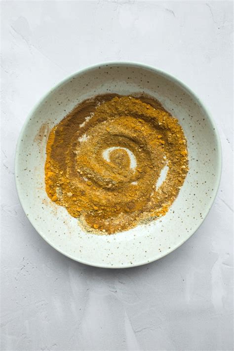 homemade-golden-milk-spice-mix-the-vegan-8 image