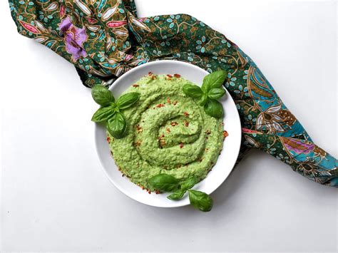 garlic-basil-pea-spread-the-indigo-kitchen image
