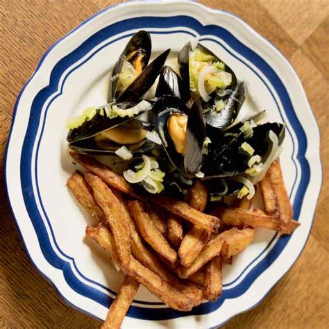 moules-frites-traditional-belgian-recipe-196-flavors image