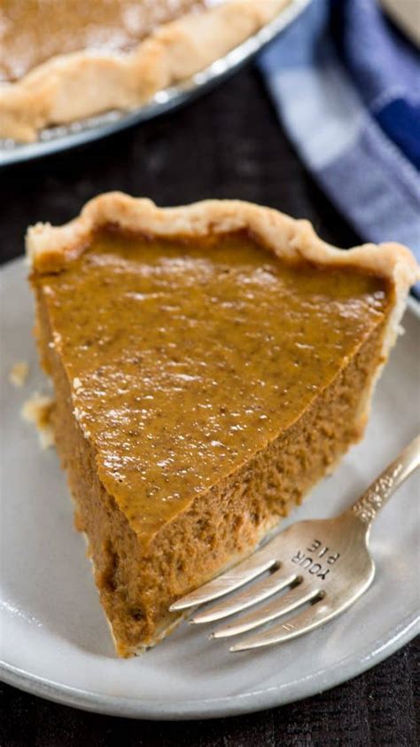 moms-classic-homemade-pumpkin-pie-recipe-crazy image
