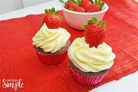 chocolate-cupcakes-with-cheesecake-frosting image