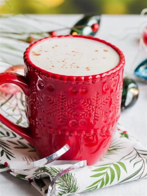 how-to-make-easy-keto-white-hot-chocolate-ketofocus image