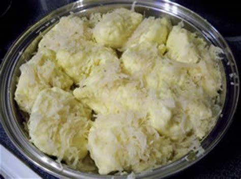 sauerkraut-and-dumplings-recipe-recipetipscom image