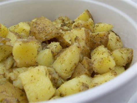 browned-butter-potatoes-with-parsley-vintage-cooking image