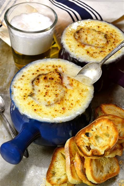 cheesy-onion-bisque-with-crispy-croutons-ciao image