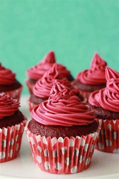 vegan-red-velvet-cupcakes-loving-it-vegan image