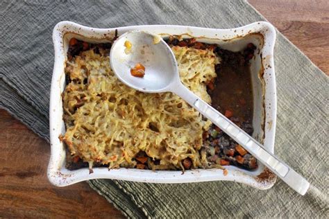 shepherds-pie-with-hash-brown-crust-my-therapist image