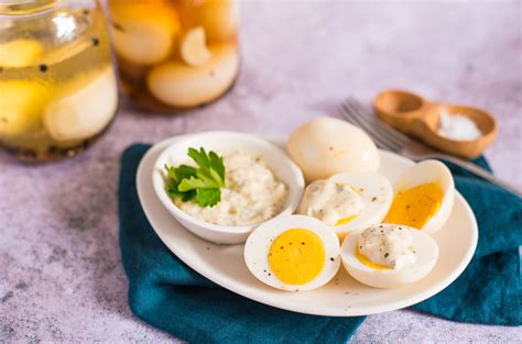 soleier-german-pickled-eggs-recipe-the-spruce-eats image