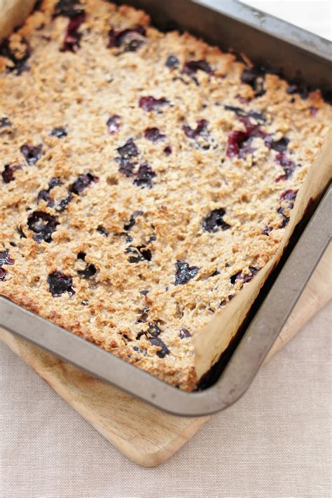 blueberry-porridge-squares-easy-peasy-foodie image