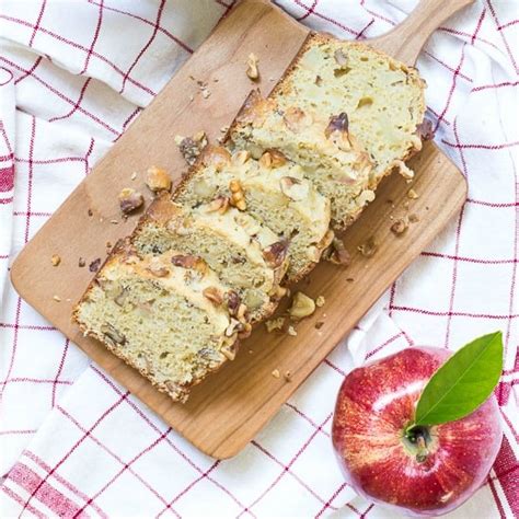 apple-bread-recipe-with-walnuts-on-sutton-place image
