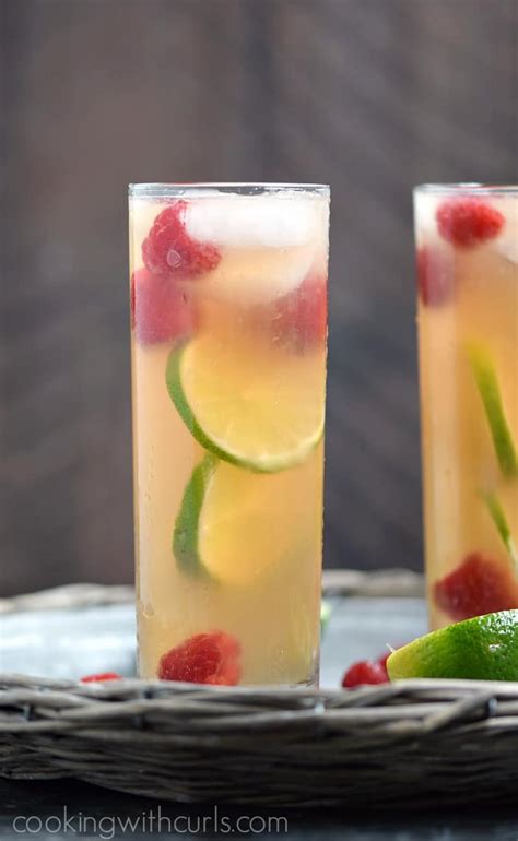 raspberry-fizz-cocktail-cooking-with-curls image