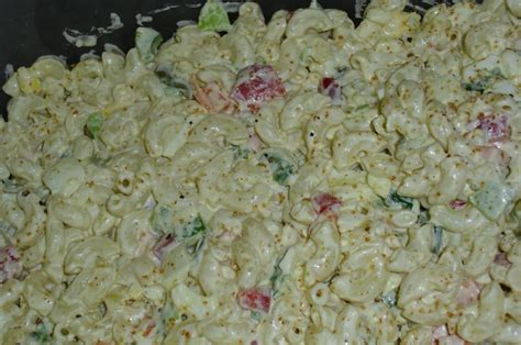 macaroni-salad-i-heart image