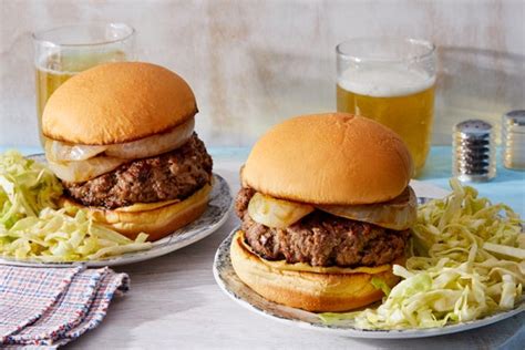 beef-mushroom-burgers-blue-apron image