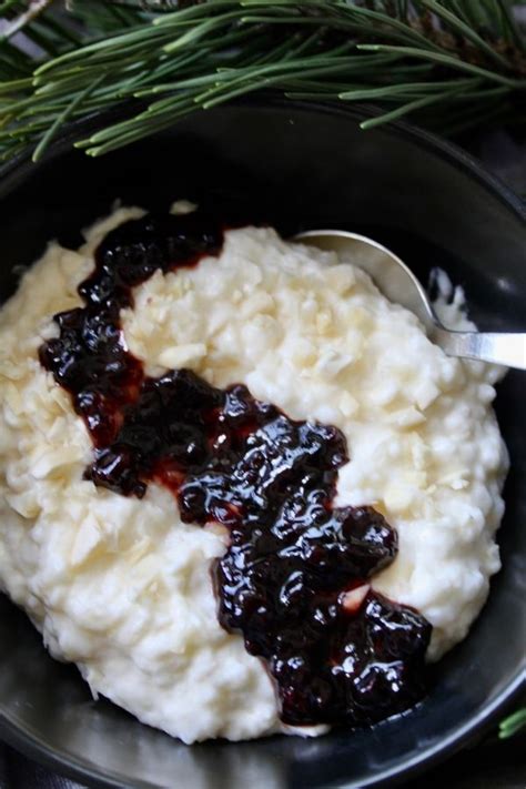 danish-risalamande-christmas-rice-pudding image