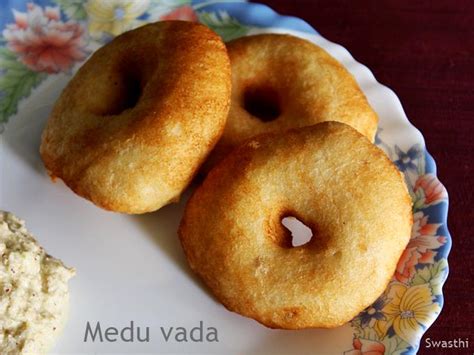 medu-vada-recipe-garelu-swasthis image