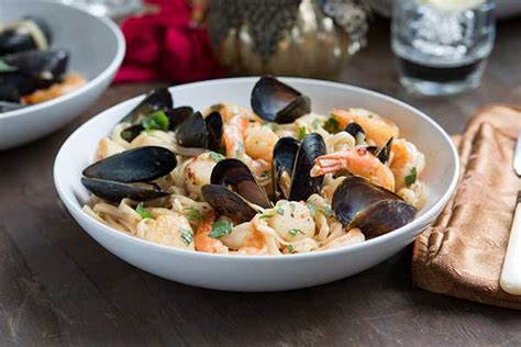 gluten-free-seafood-pasta image